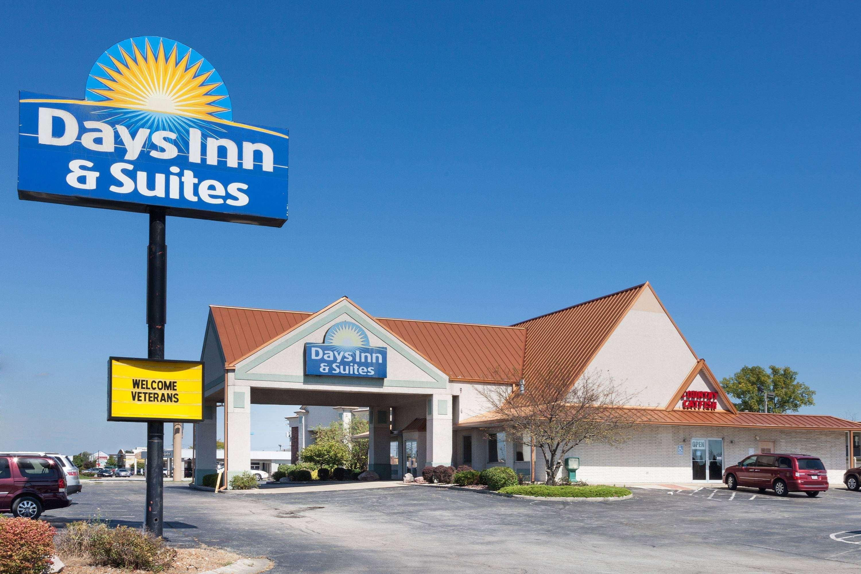 Days Inn & Suites By Wyndham Kokomo Εξωτερικό φωτογραφία