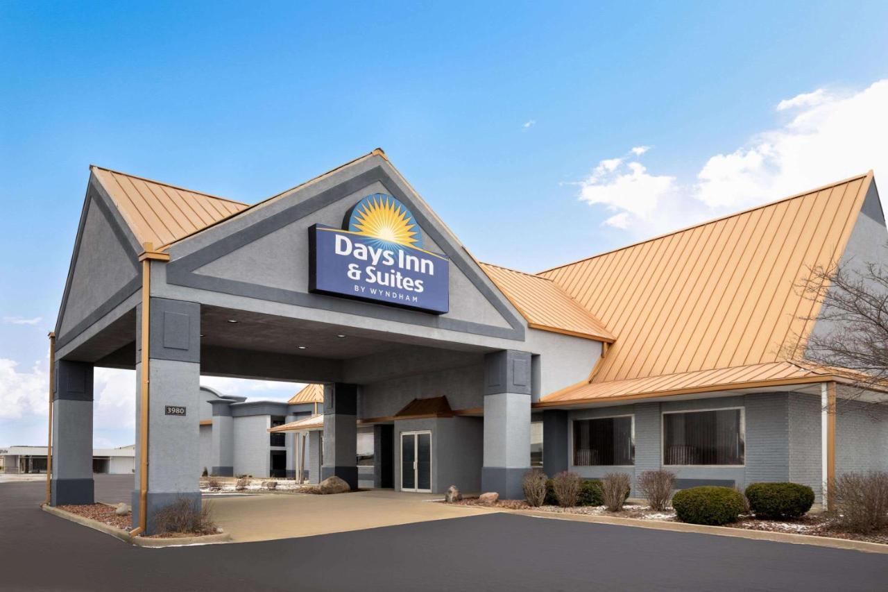 Days Inn & Suites By Wyndham Kokomo Εξωτερικό φωτογραφία