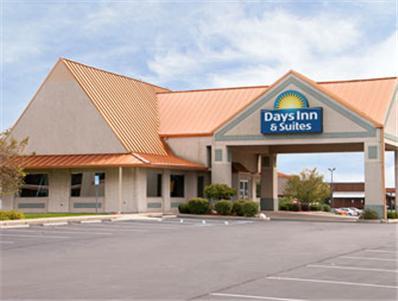 Days Inn & Suites By Wyndham Kokomo Εξωτερικό φωτογραφία